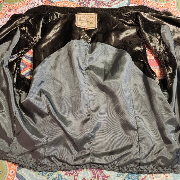 Double D Ranch Wear Studded Concho Green Crushed Velvet Vest | Size Medium - Picture 5 of 12